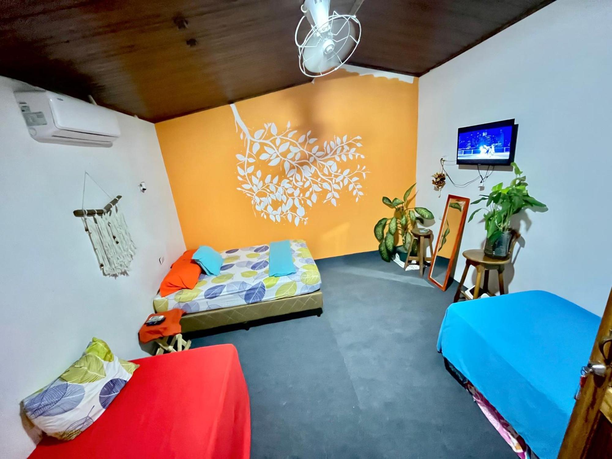 Cheap Hostel Quepos Dış mekan fotoğraf