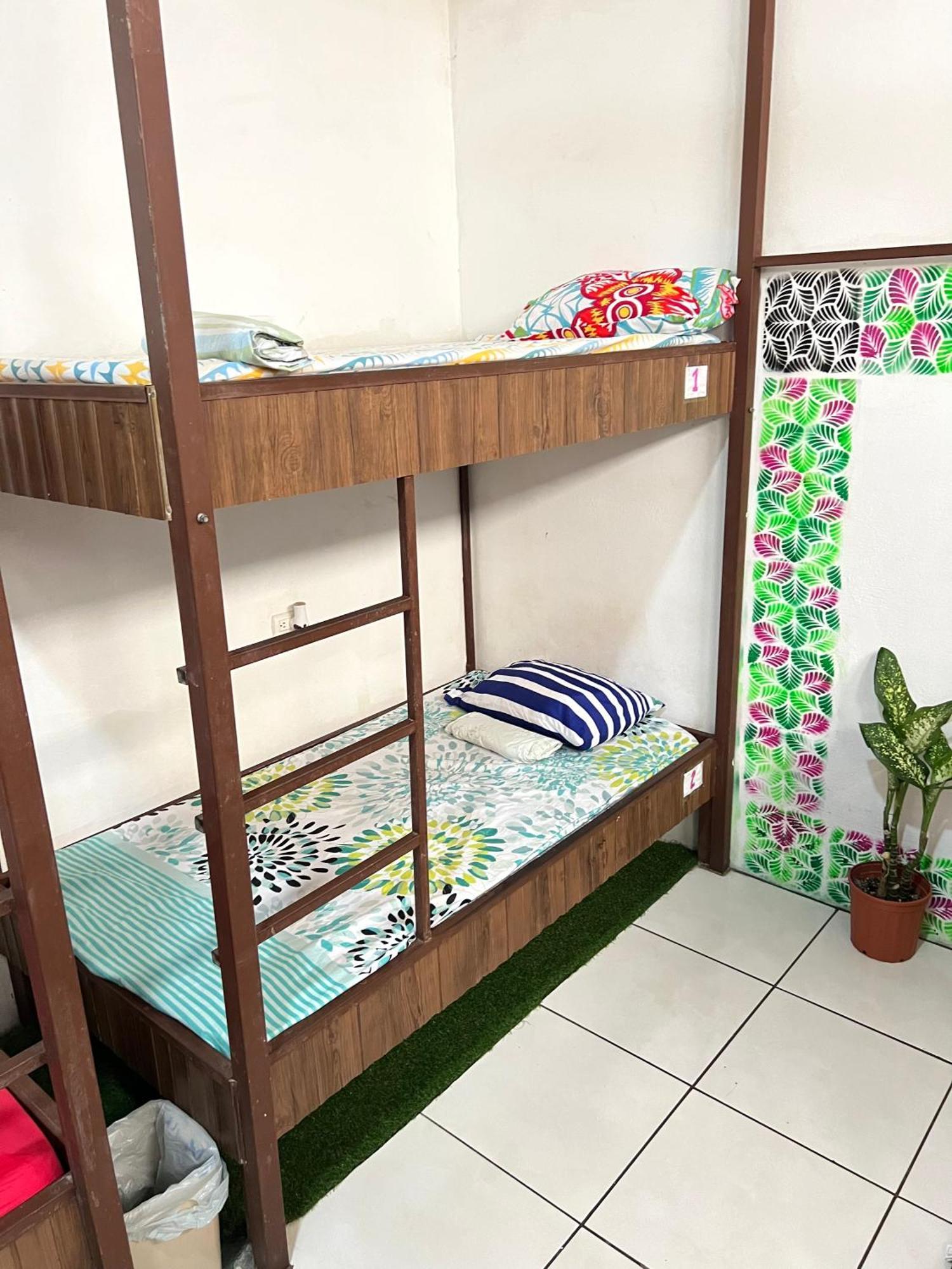 Cheap Hostel Quepos Dış mekan fotoğraf