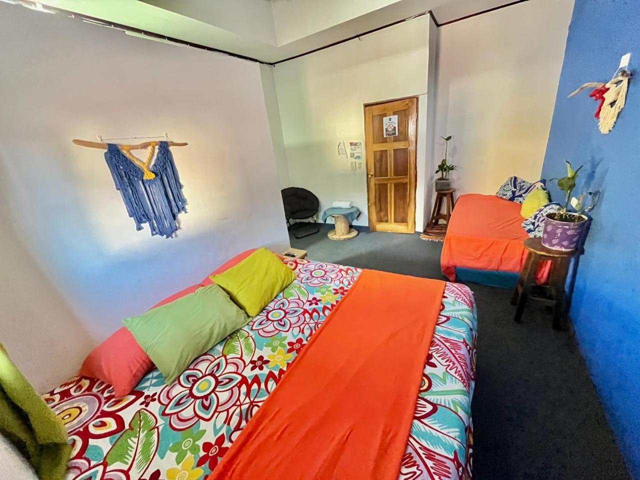 Cheap Hostel Quepos Dış mekan fotoğraf