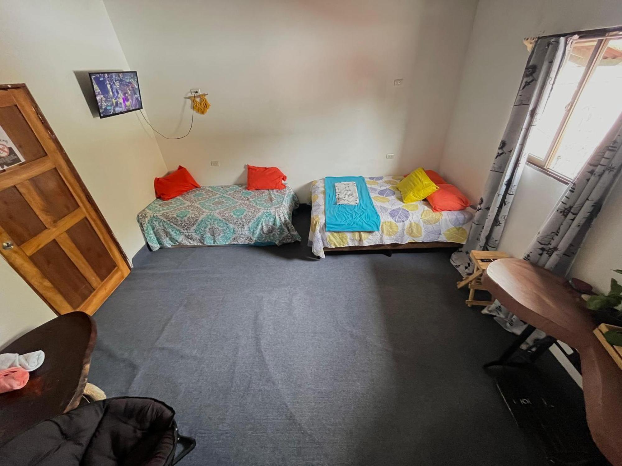Cheap Hostel Quepos Dış mekan fotoğraf
