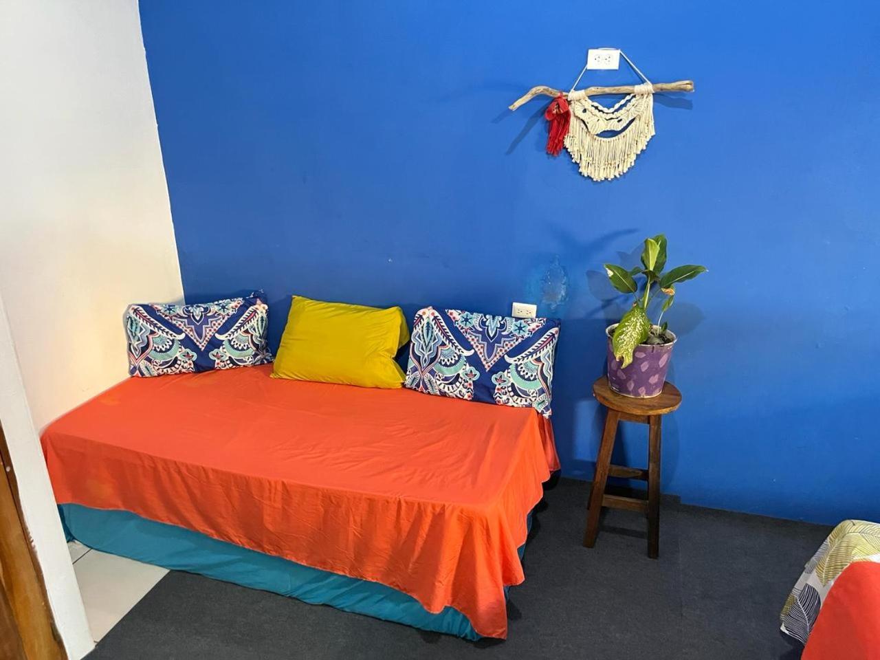 Cheap Hostel Quepos Dış mekan fotoğraf