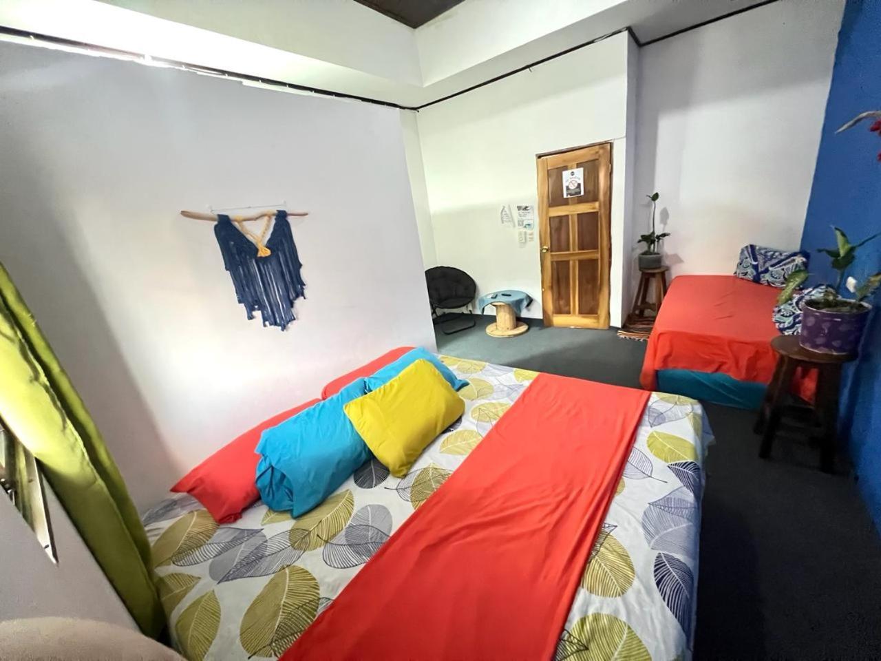 Cheap Hostel Quepos Dış mekan fotoğraf