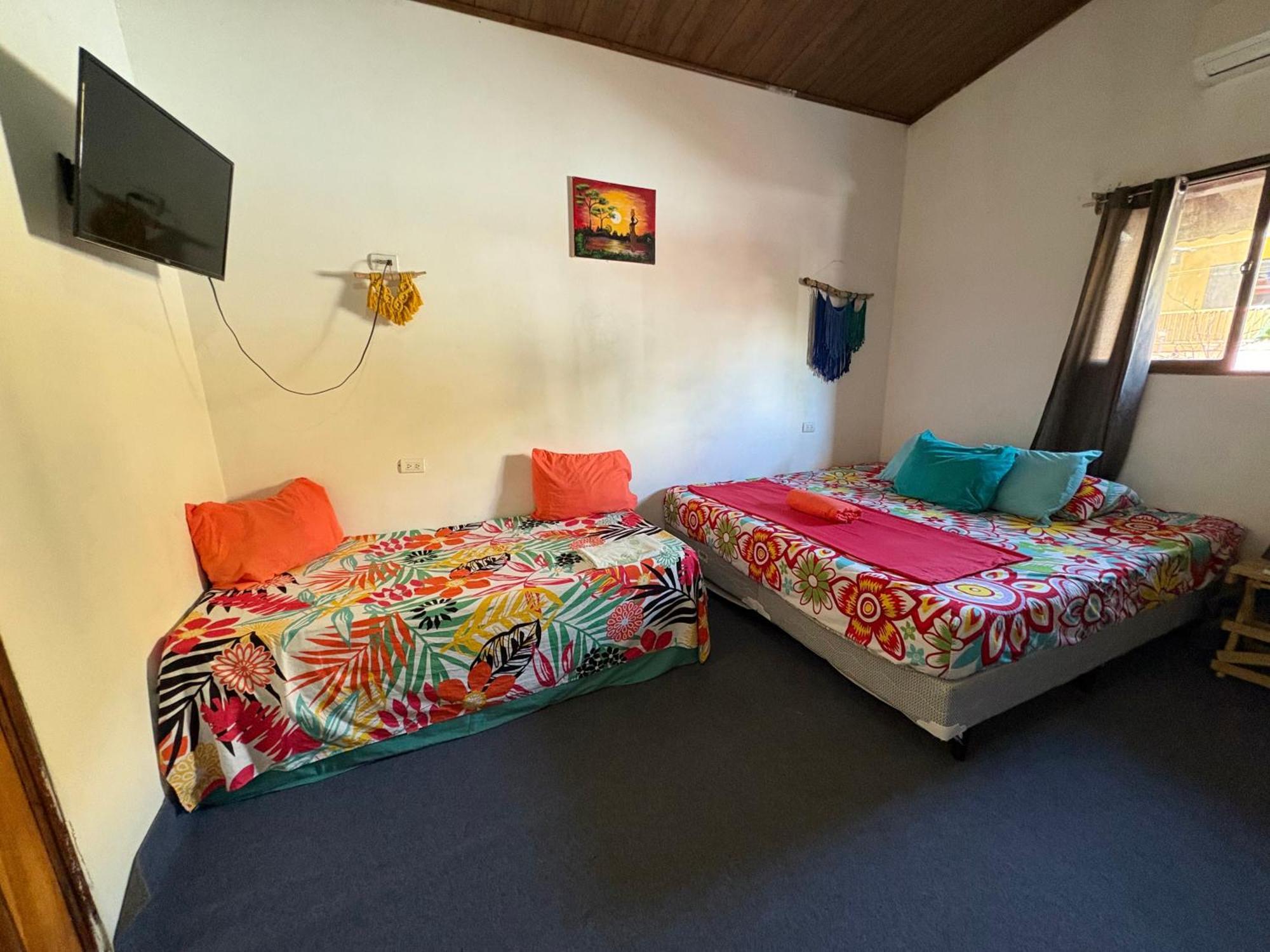 Cheap Hostel Quepos Dış mekan fotoğraf